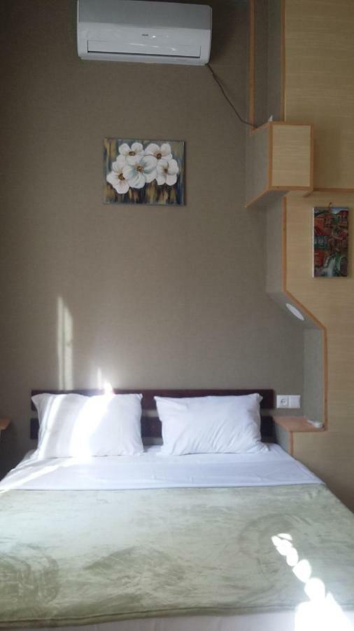 Joniskera Hotel Tbilisi Room photo